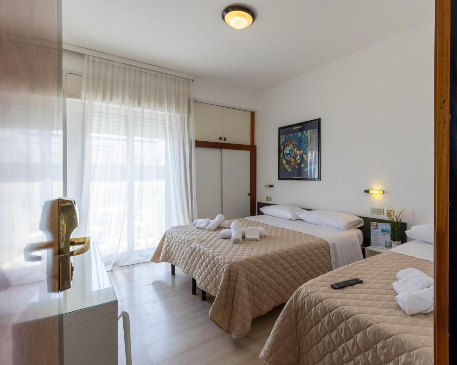 Grand Meeting Hotel Римини Екстериор снимка