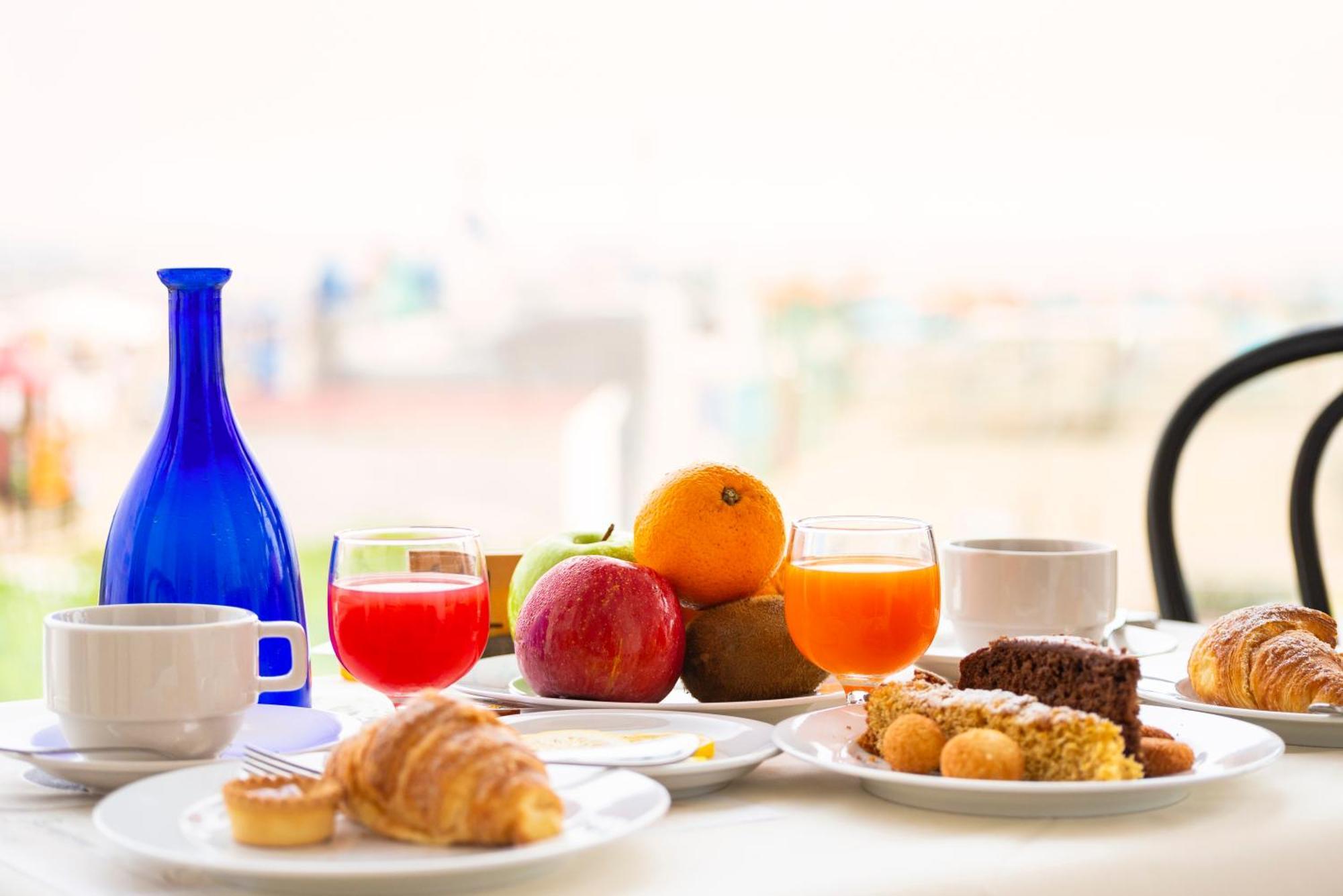 Grand Meeting Hotel Римини Екстериор снимка