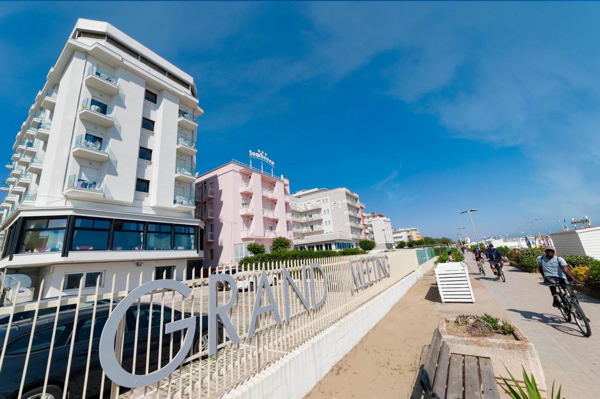 Grand Meeting Hotel Римини Екстериор снимка