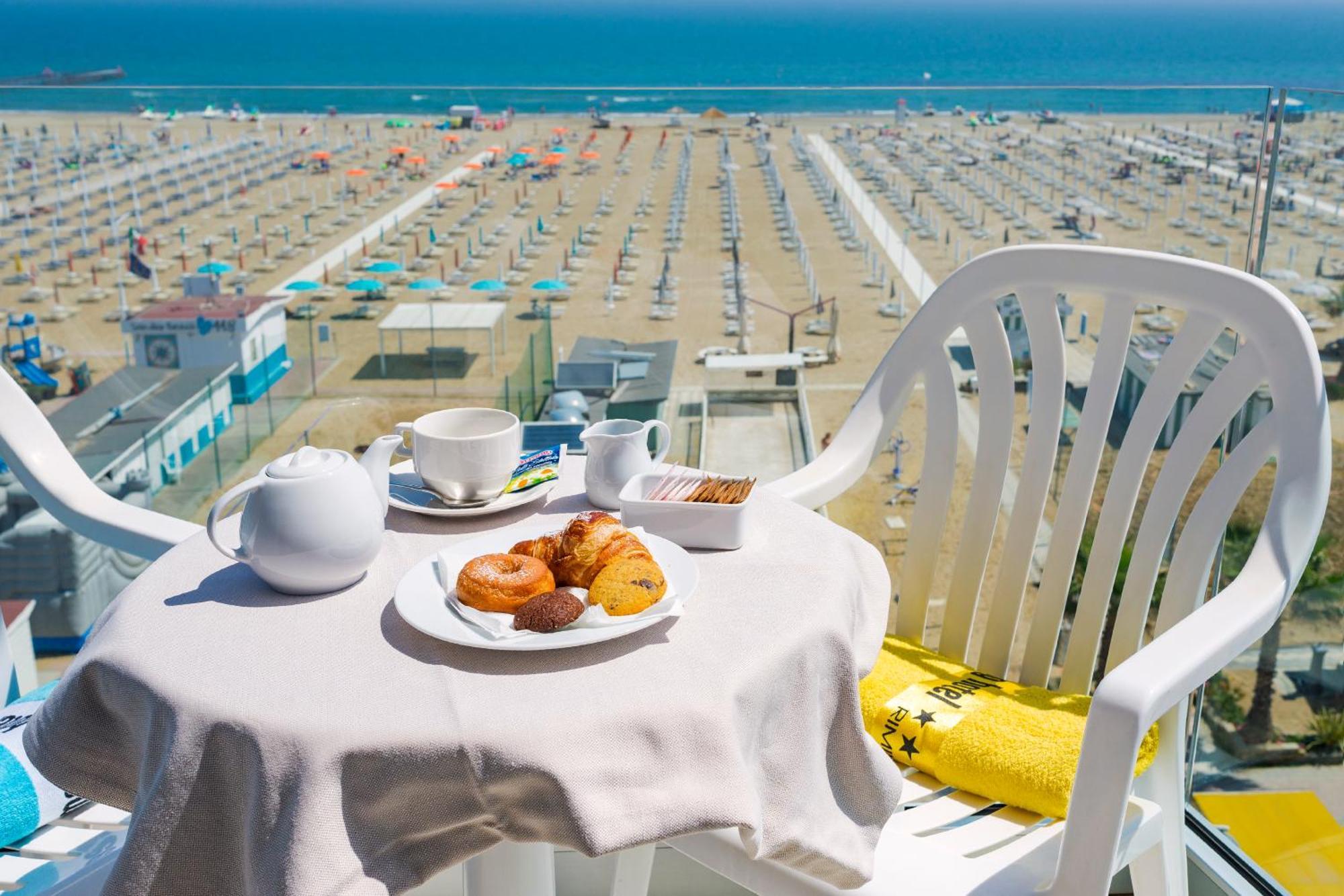 Grand Meeting Hotel Римини Екстериор снимка