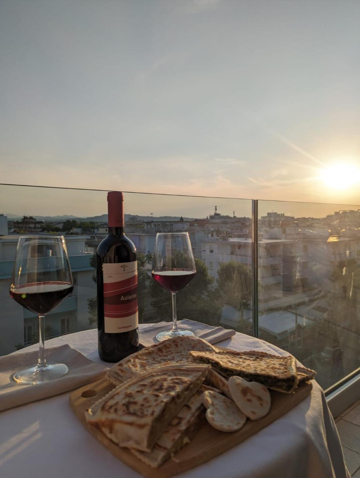 Grand Meeting Hotel Римини Екстериор снимка
